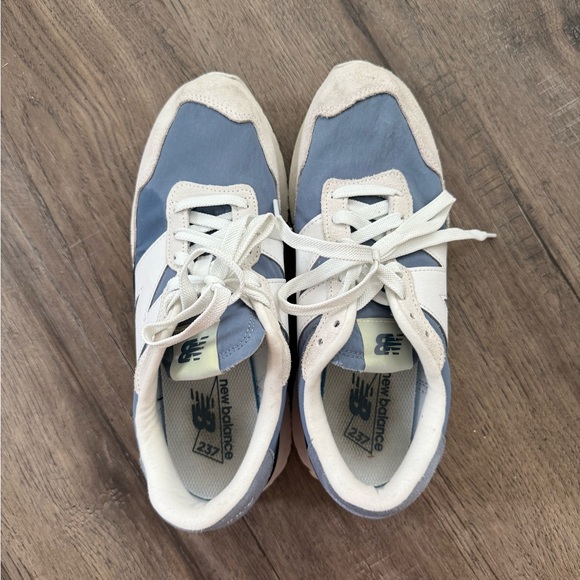New Balance 237 - Picture 2 of 5